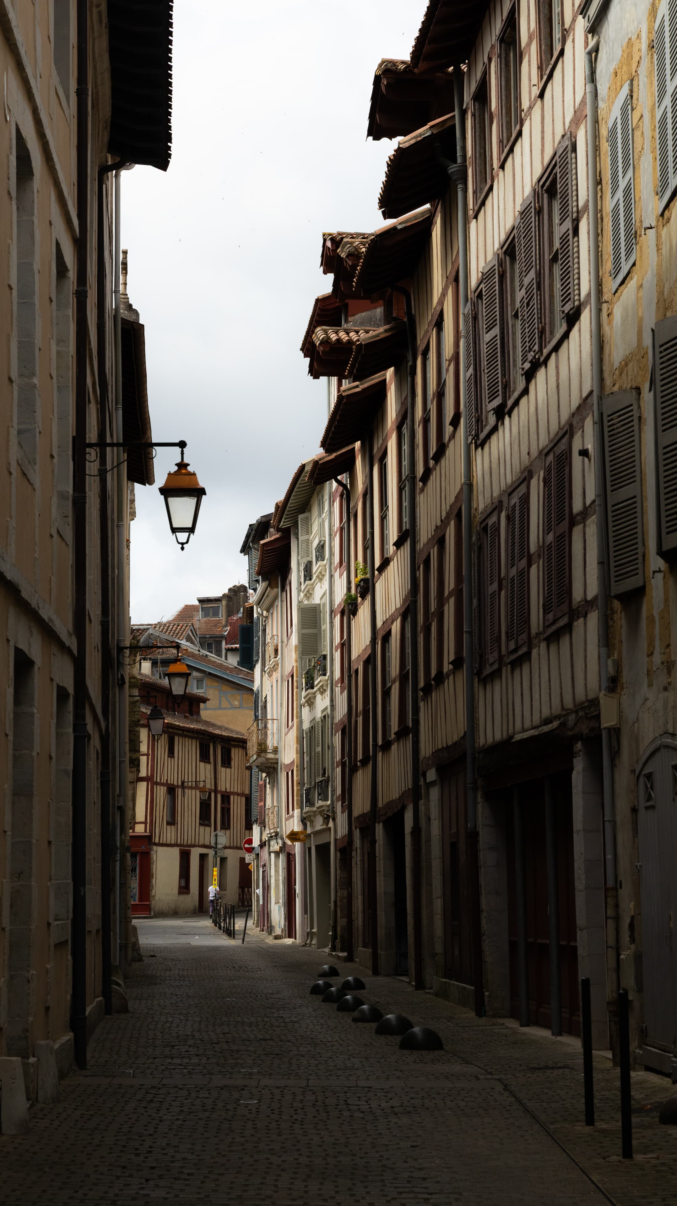 Calle medieval en Bayona